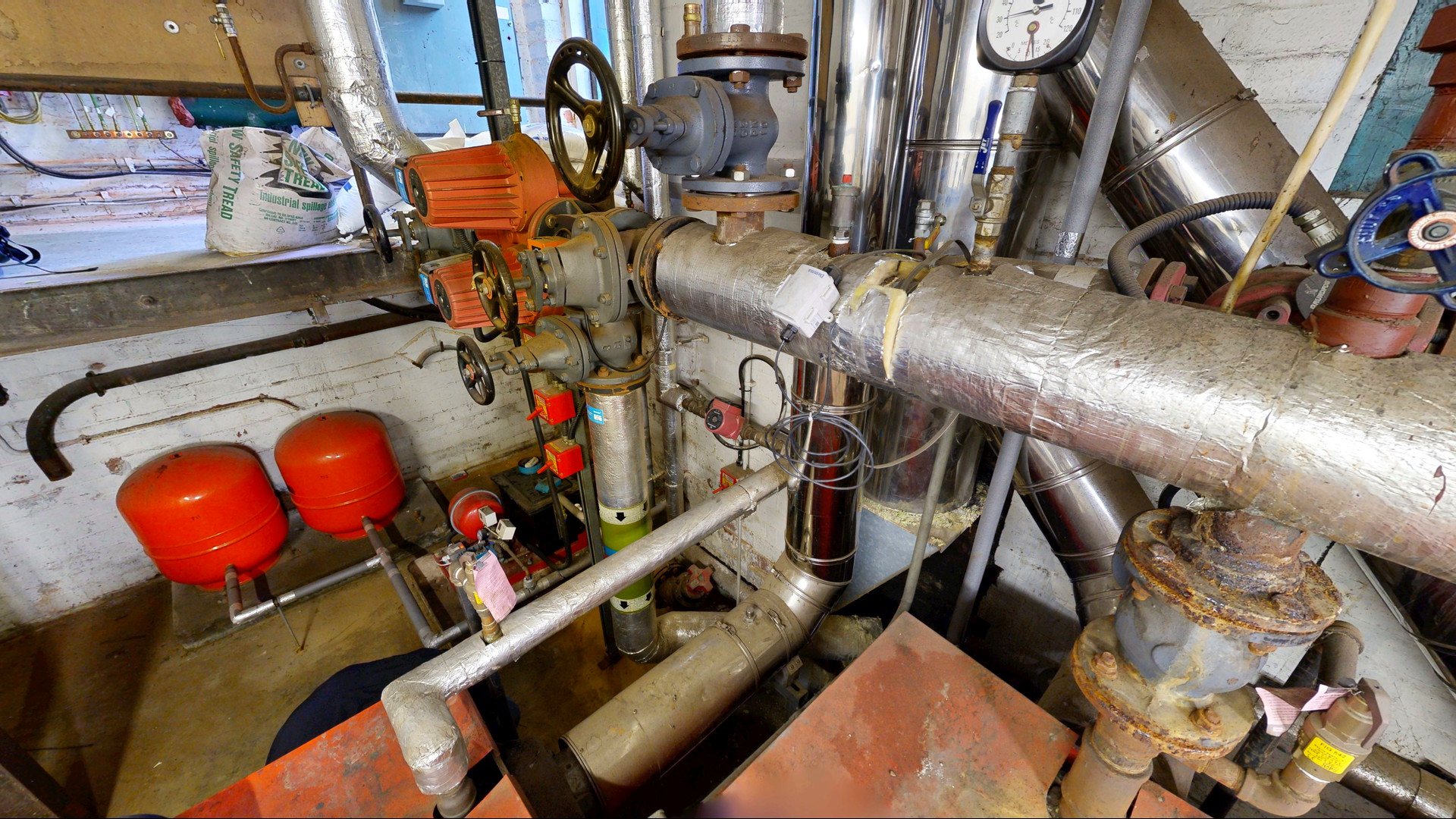 KNGC Plantroom Image 1